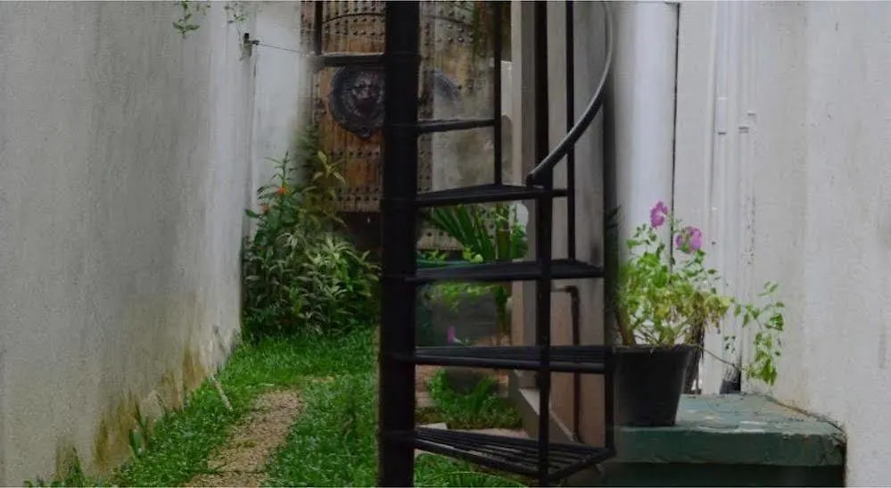 Vista Peiris Road Apartment location